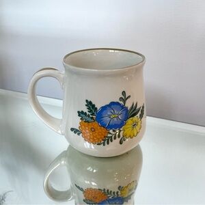 Vintage Dining 1982 Kamenstein floral mug